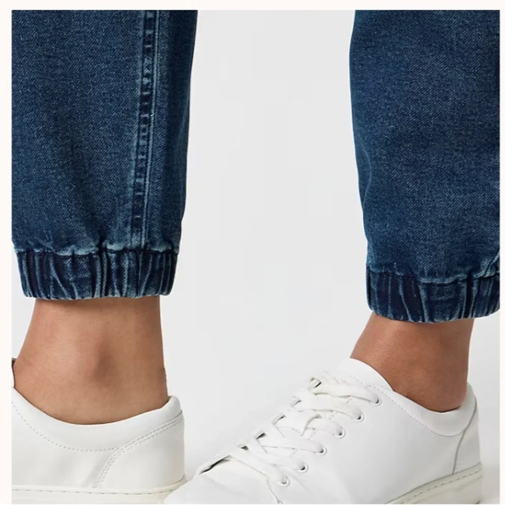NWOT j crew Utility jogger jean in signature stretch+